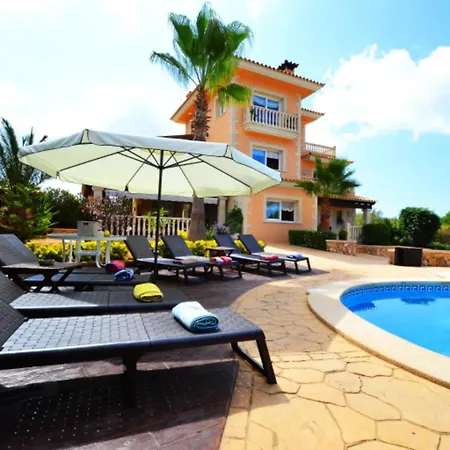 Libertat Villa *